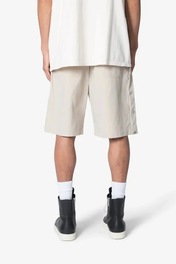 LIGHT GREY ELASTIC WAIST SHORTS