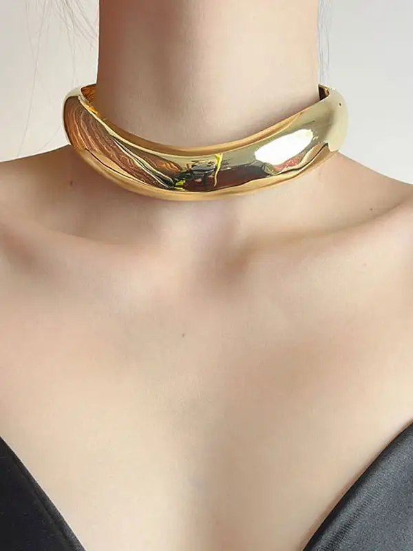 Minimal Geometric Alloy Necklace