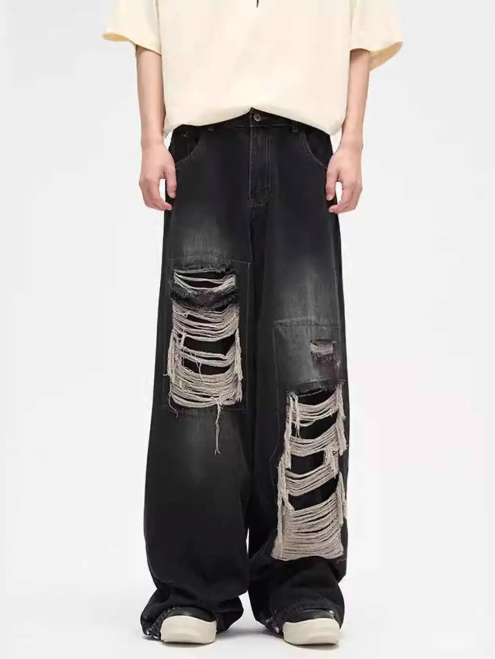 Distressed Wide Leg Jeans