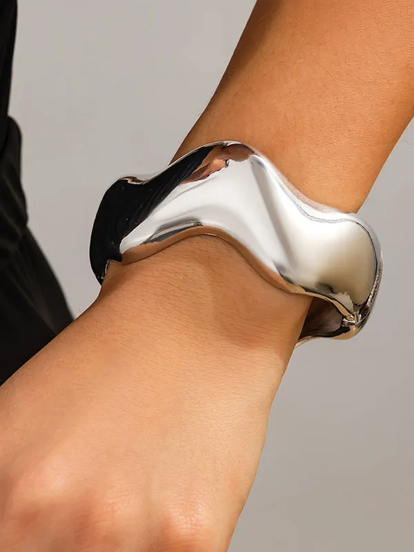Sculptural Geometric Alloy Statement Bracelet
