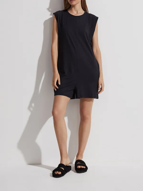 Black Simple Sleeveless Pocketed Romper