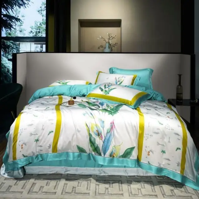 (Store Closing Sale) Refined Bed Linen Set