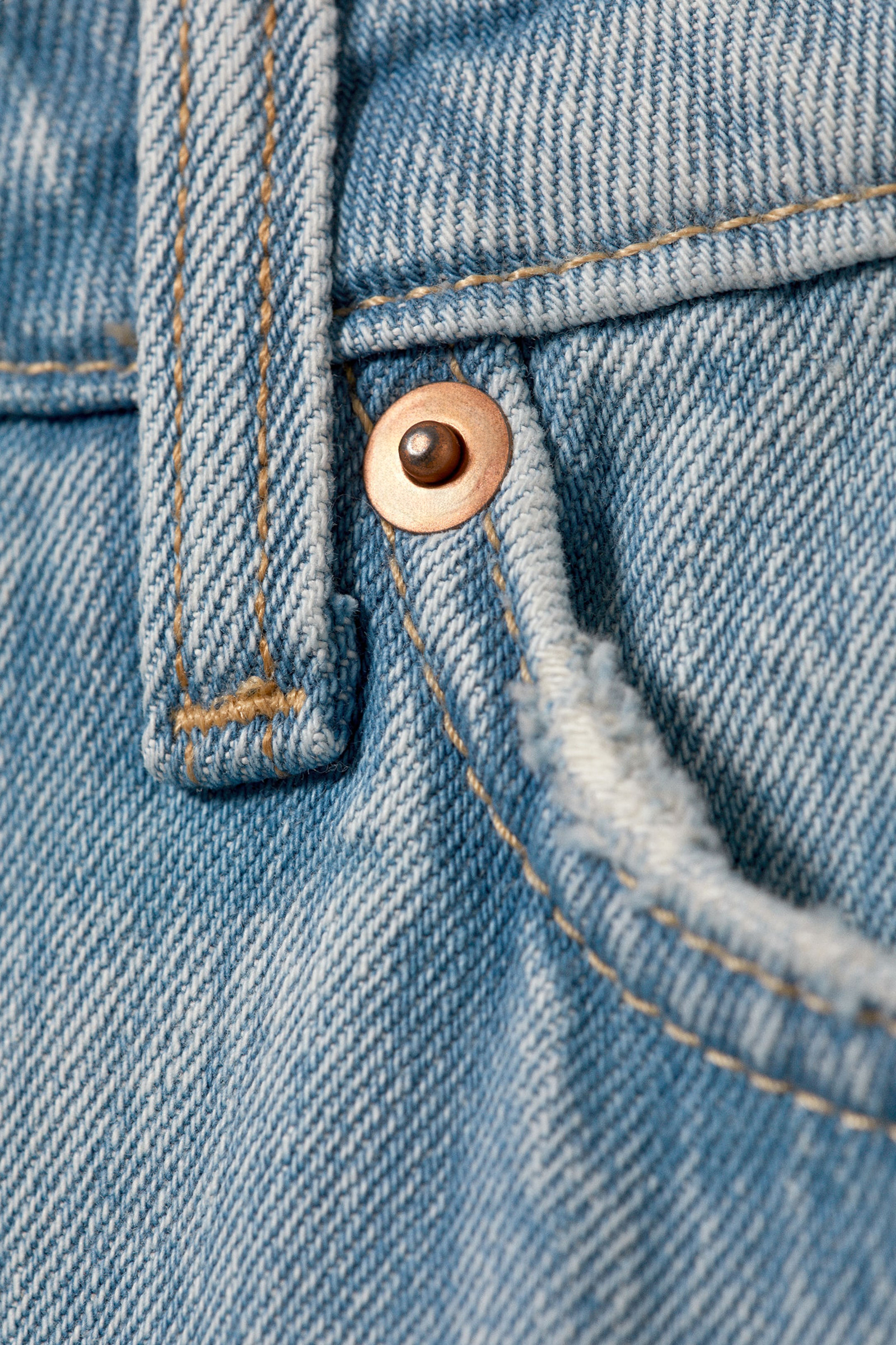 Pocketed Low Waist Jeans