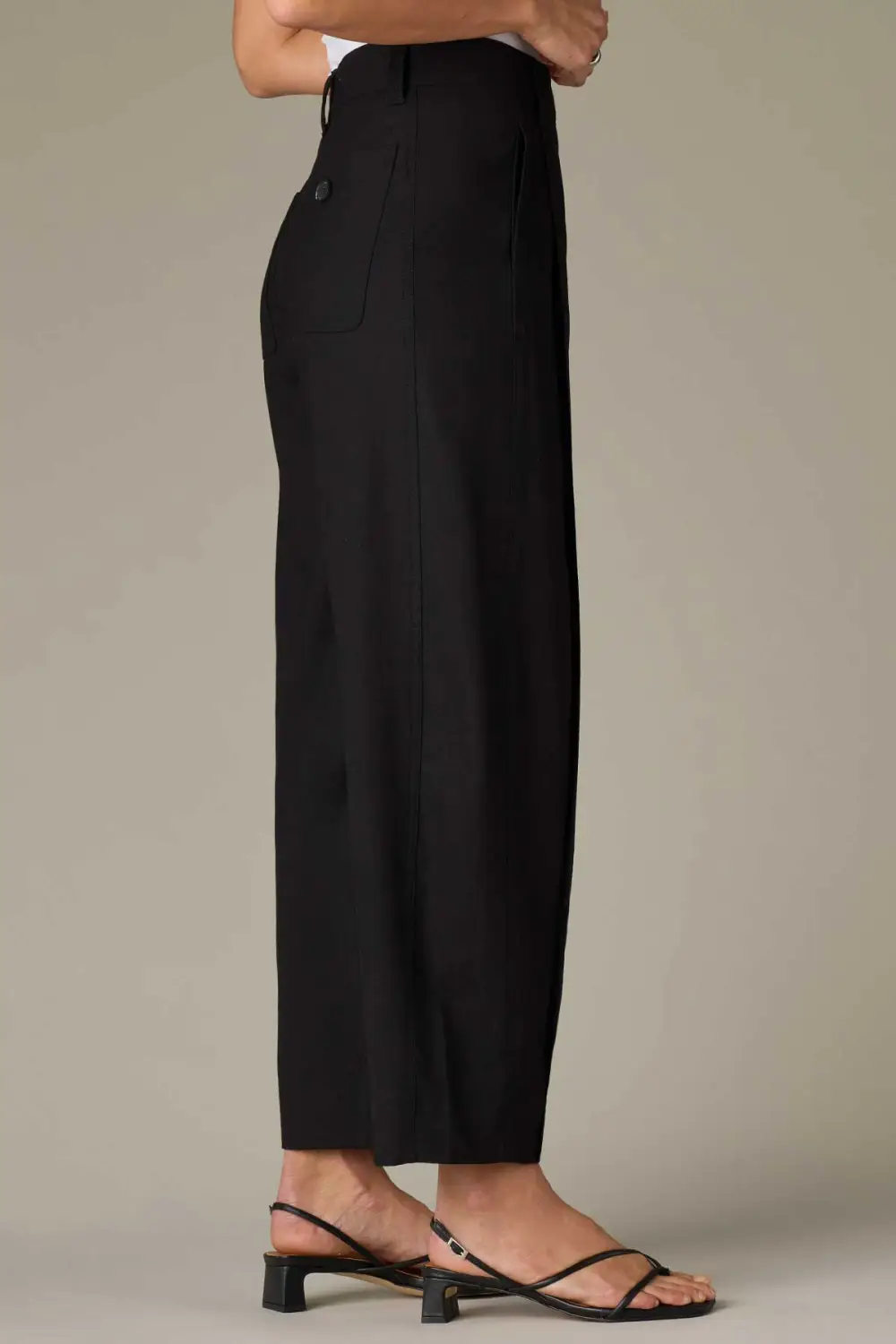 Petite Pleated Barrel Leg Trousers