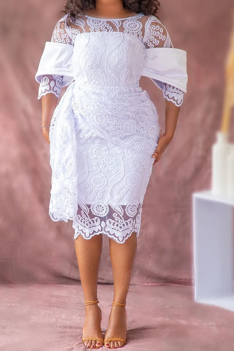 Plus Size White Semi Formal Round Neck Lace Mini Dresses