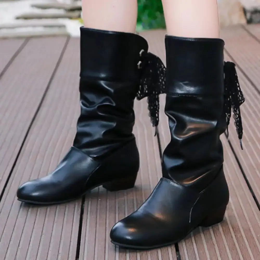 Lightweight Round Toe Block Heel Boots