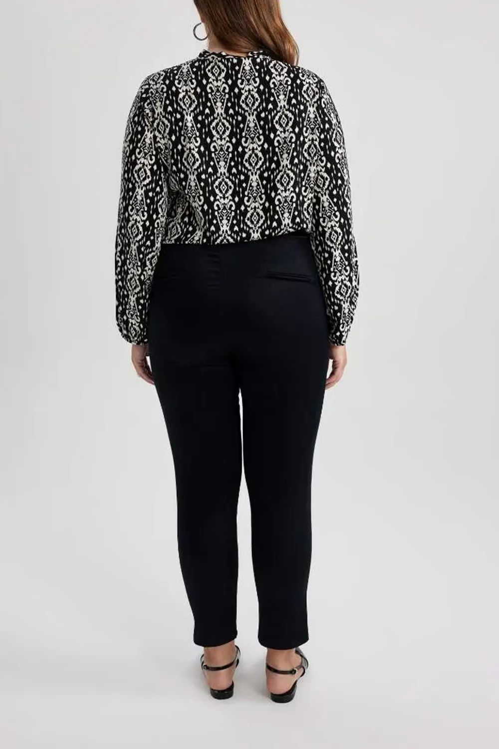 Elastic-Waist Solid Training Pants