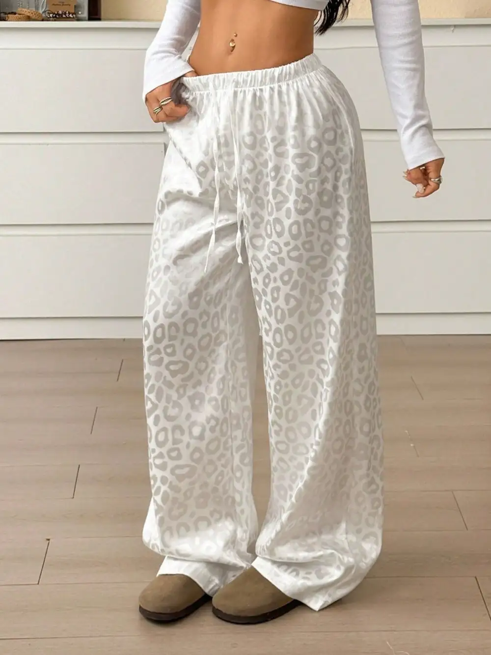 Relaxed Leopard Print Wide Leg Pants