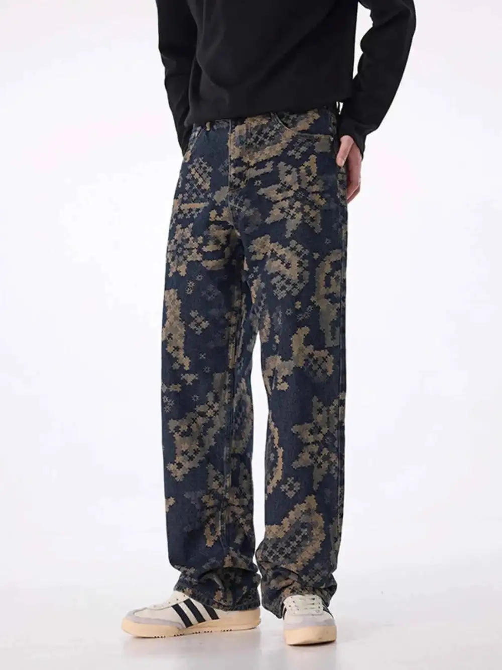 Printed Wide Leg Cargo Pants