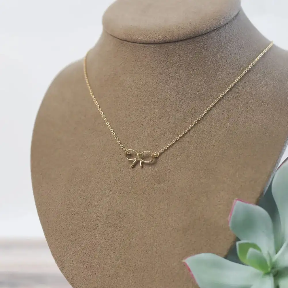 Delicate Bow Necklace