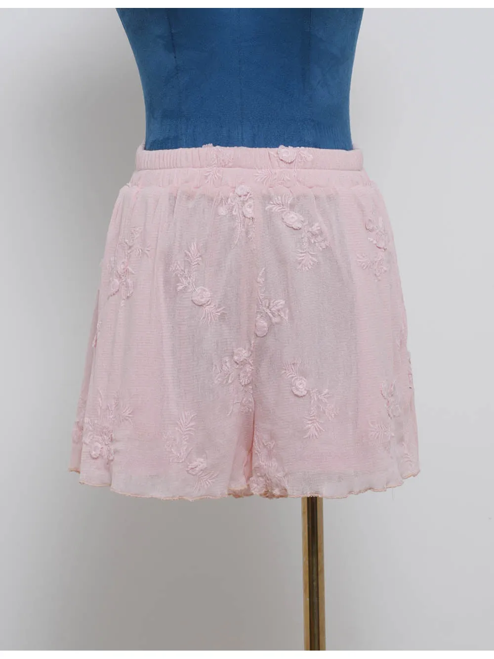 Embroidery Elastic Waist Solid Color Wide Leg Shorts