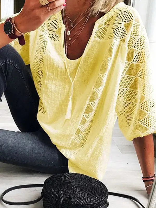 Minimal Casual Cutout Lace Detail Panel Detail U-Neck T-Shirt