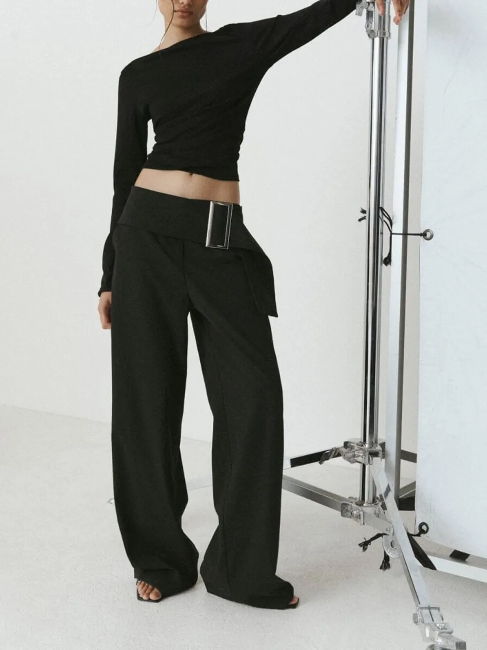 Low Rise Wide Leg Pants with Buckle