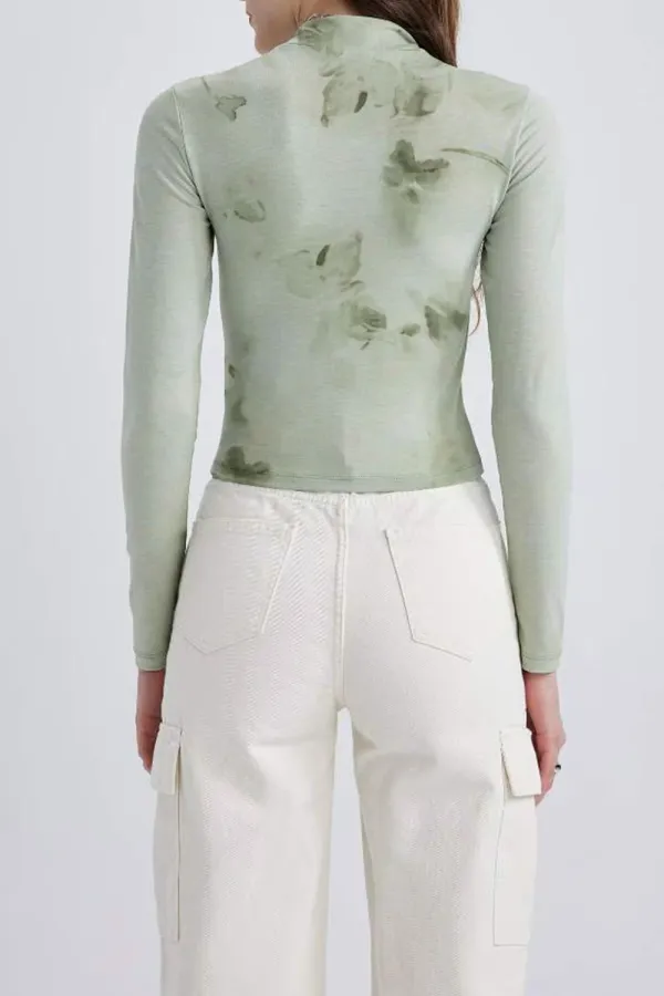 Fitted Half Turtleneck Long Sleeve T-Shirt