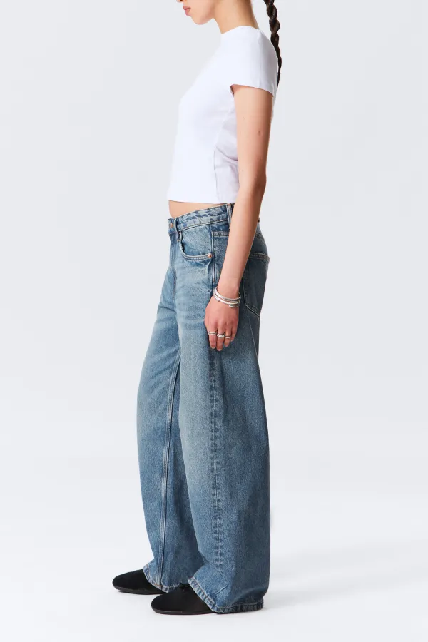 Loose Low Rise Jeans With Pockets