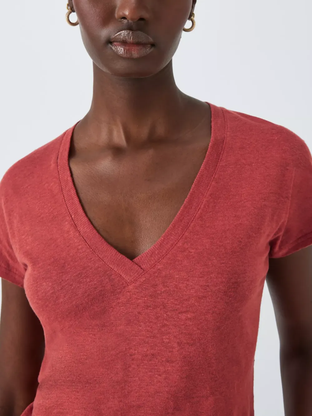 Linen V-Neck T-Shirt