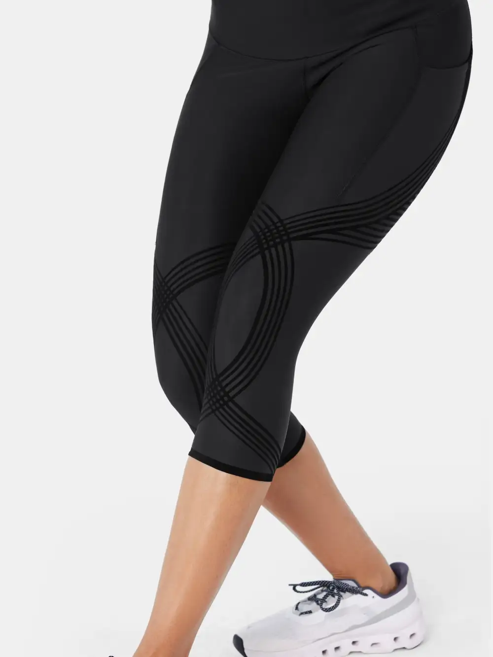 Body Sculpt Side Pocket Capri Leggings