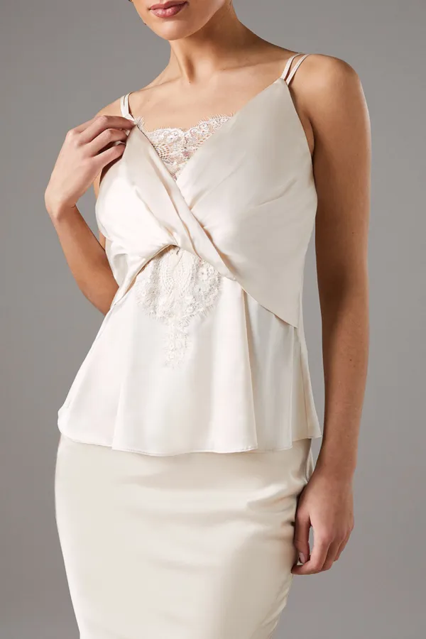 Sleeveless Fitted Ruffle Vest For Ladies