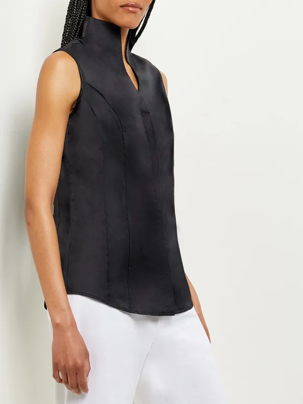 Sleeveless Solid Color Shirt