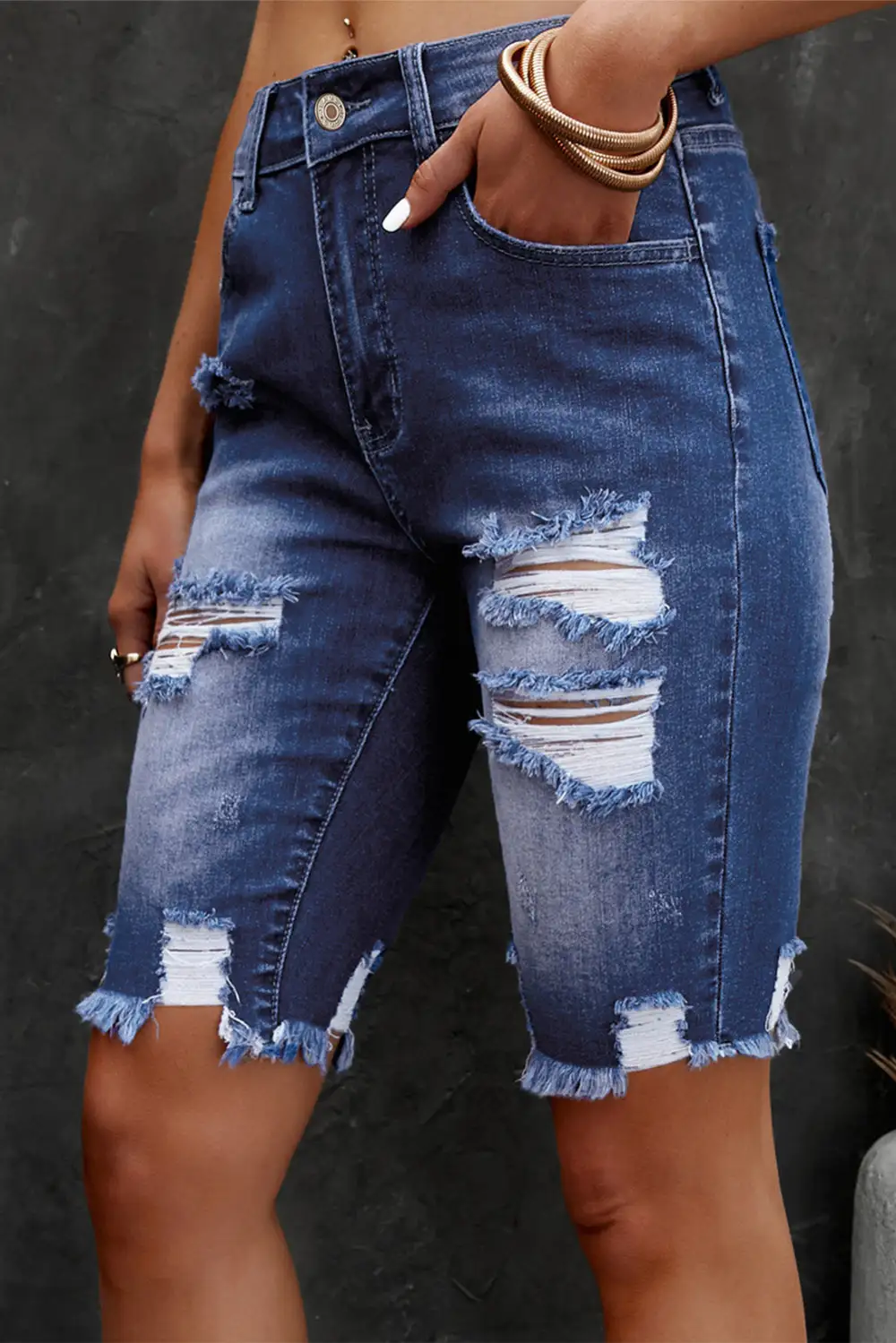 Frayed Hem Relaxed Bermuda Shorts