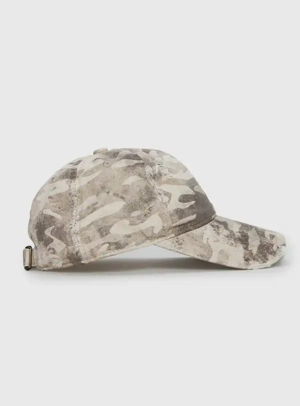 Distressed Cap Camo