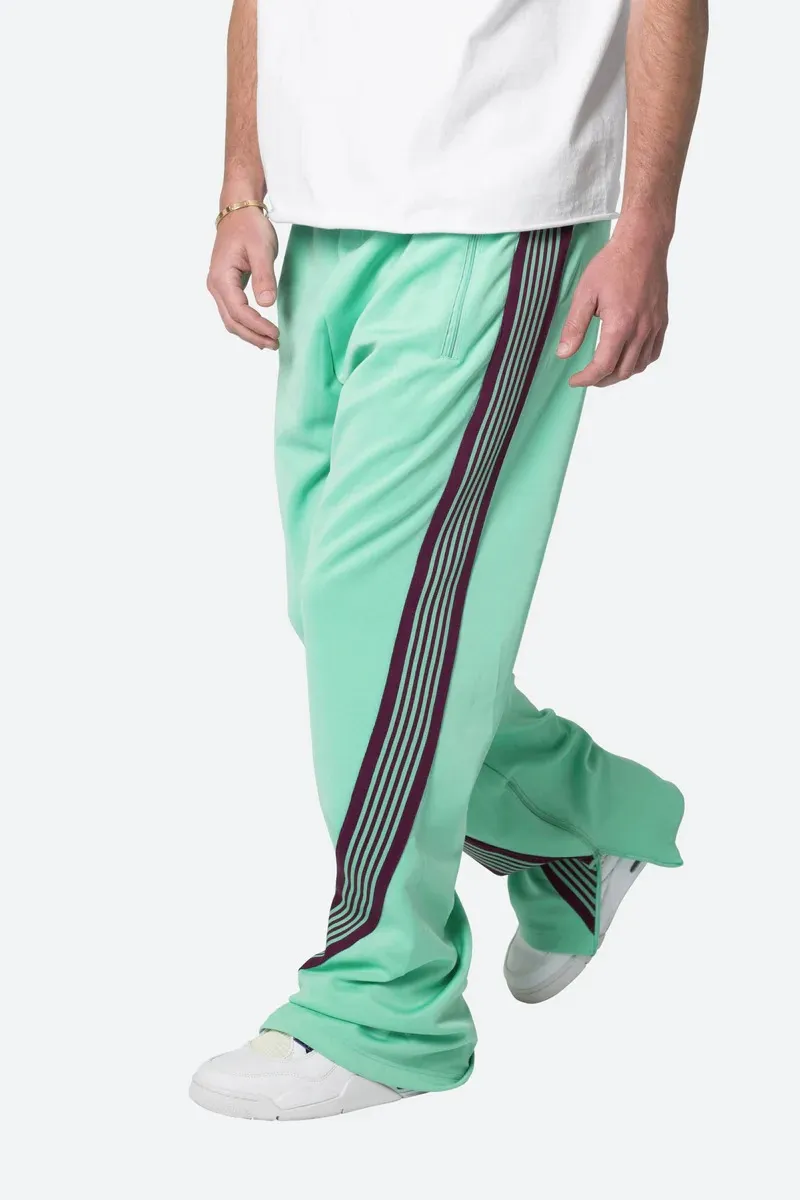 LIGHT GREEN STRIPE ACCENTED SWEATPANTS
