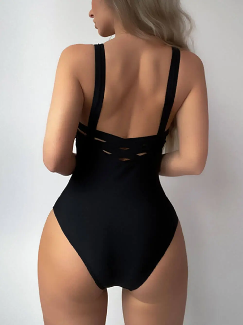 Women’s One-Piece Slim Fit Push Up Swimsuit