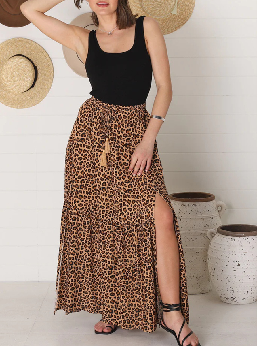 Bohemian high-waisted leopard print split half skirt