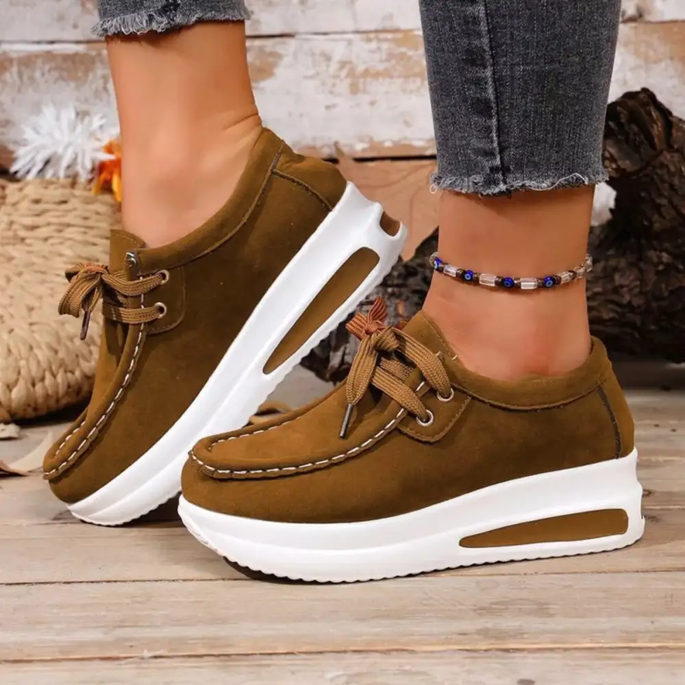 Versatile Round Toe Platform Sneakers