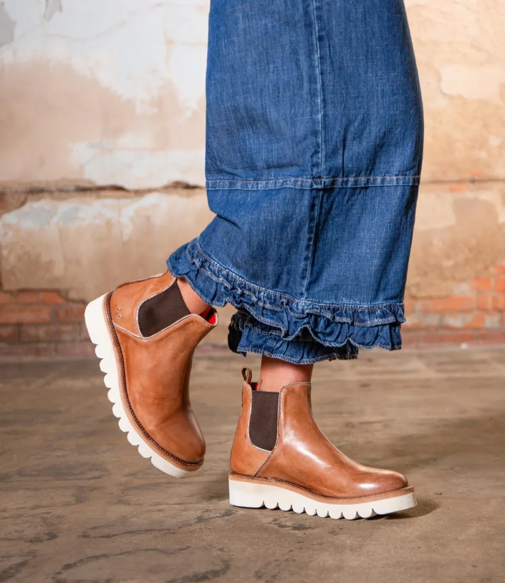 Women's Chelsea Slip-On Leather Refined Ankle Boots