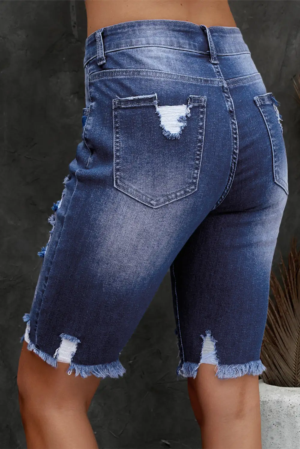 Frayed Hem Relaxed Bermuda Shorts