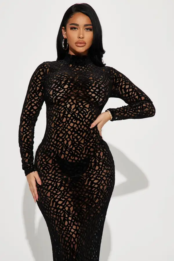 Danielle Velvet Maxi Dress - Black