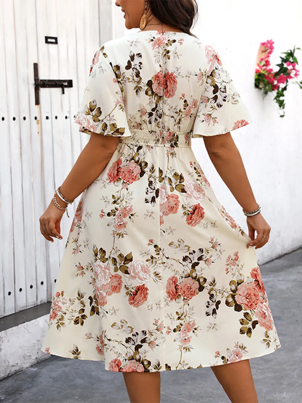 Large Size Printed Lotus Leaf Sleeve V Neck Dress With Slim Waist