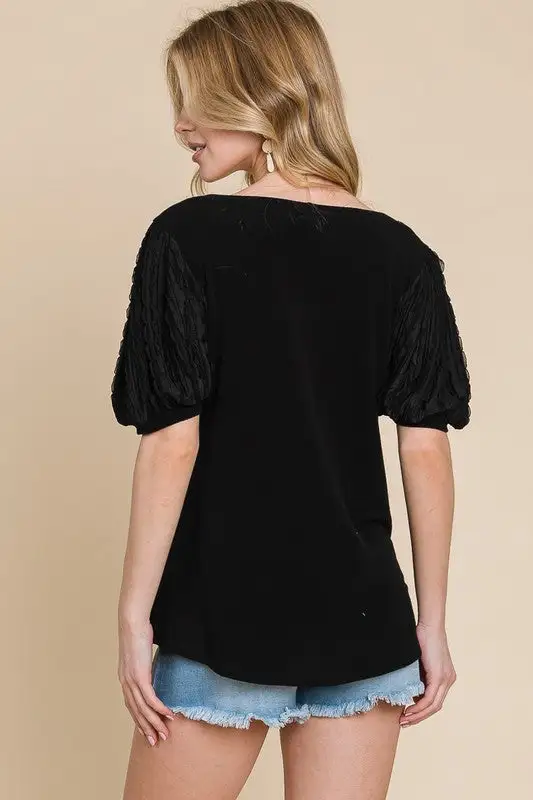 Brienna Top with Contrast Sleeves in Black | URBAN ECHO SHOP