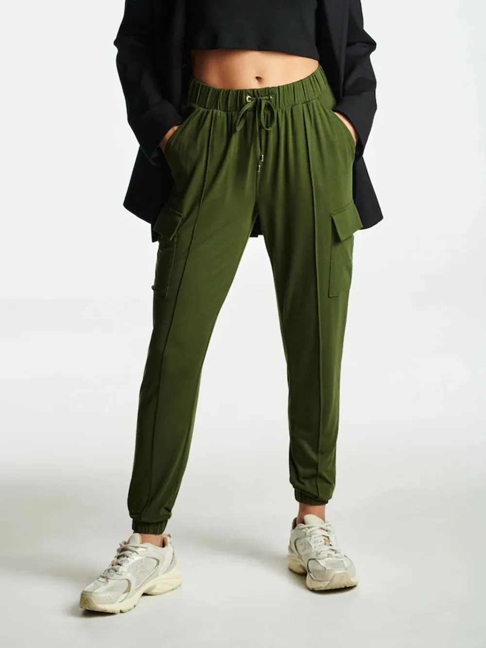 Solid Color Tapered Leg Workout Pants