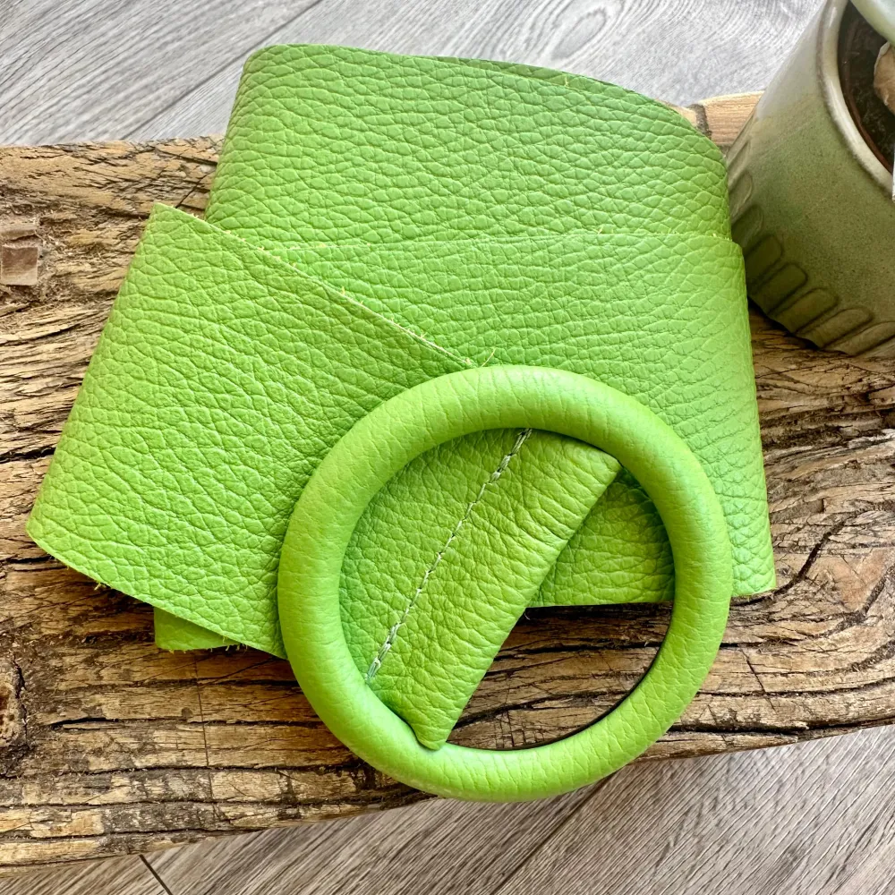 Leather Circle Buckle Belt