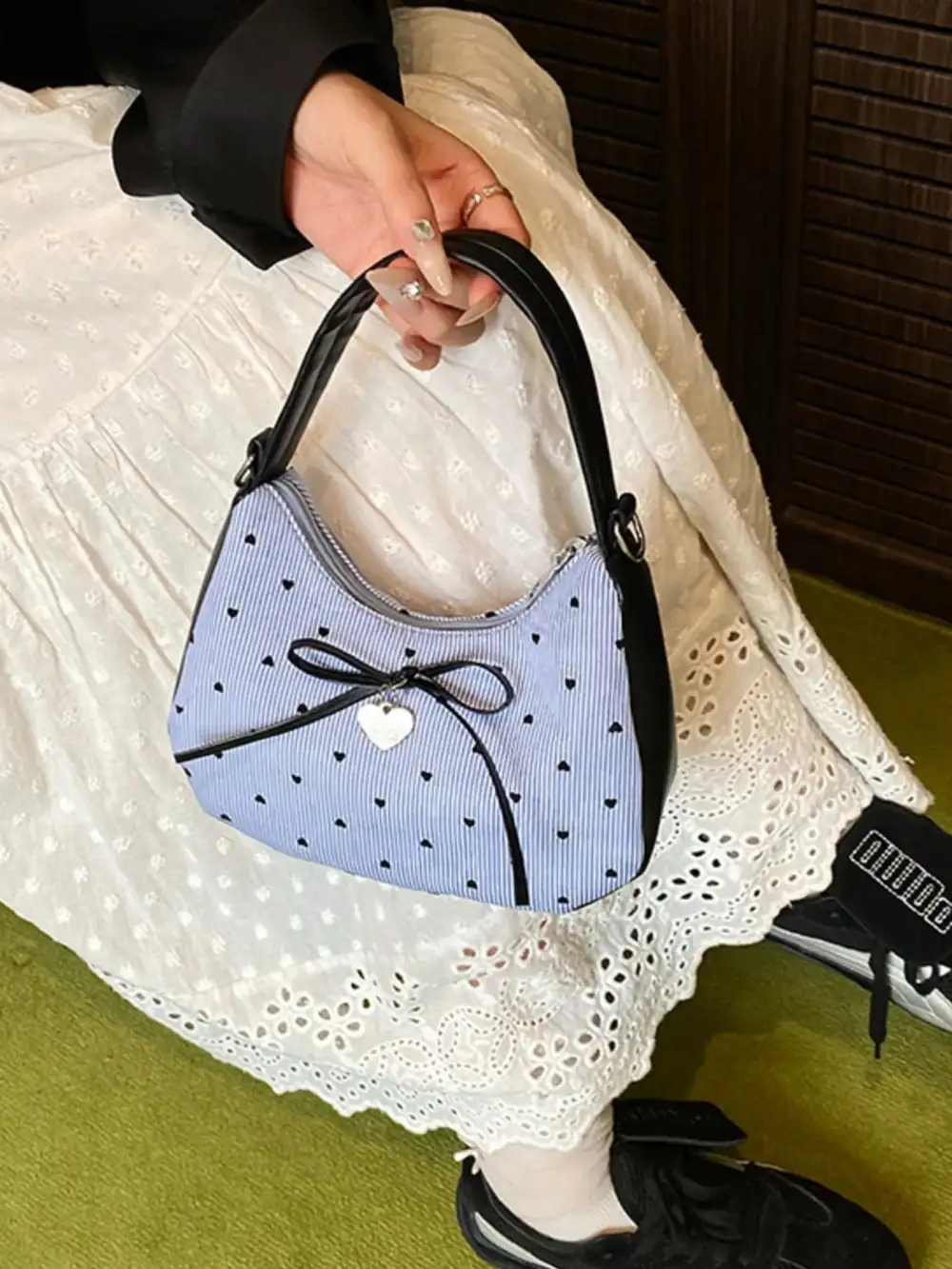 Bow Accent Shoulder Bag