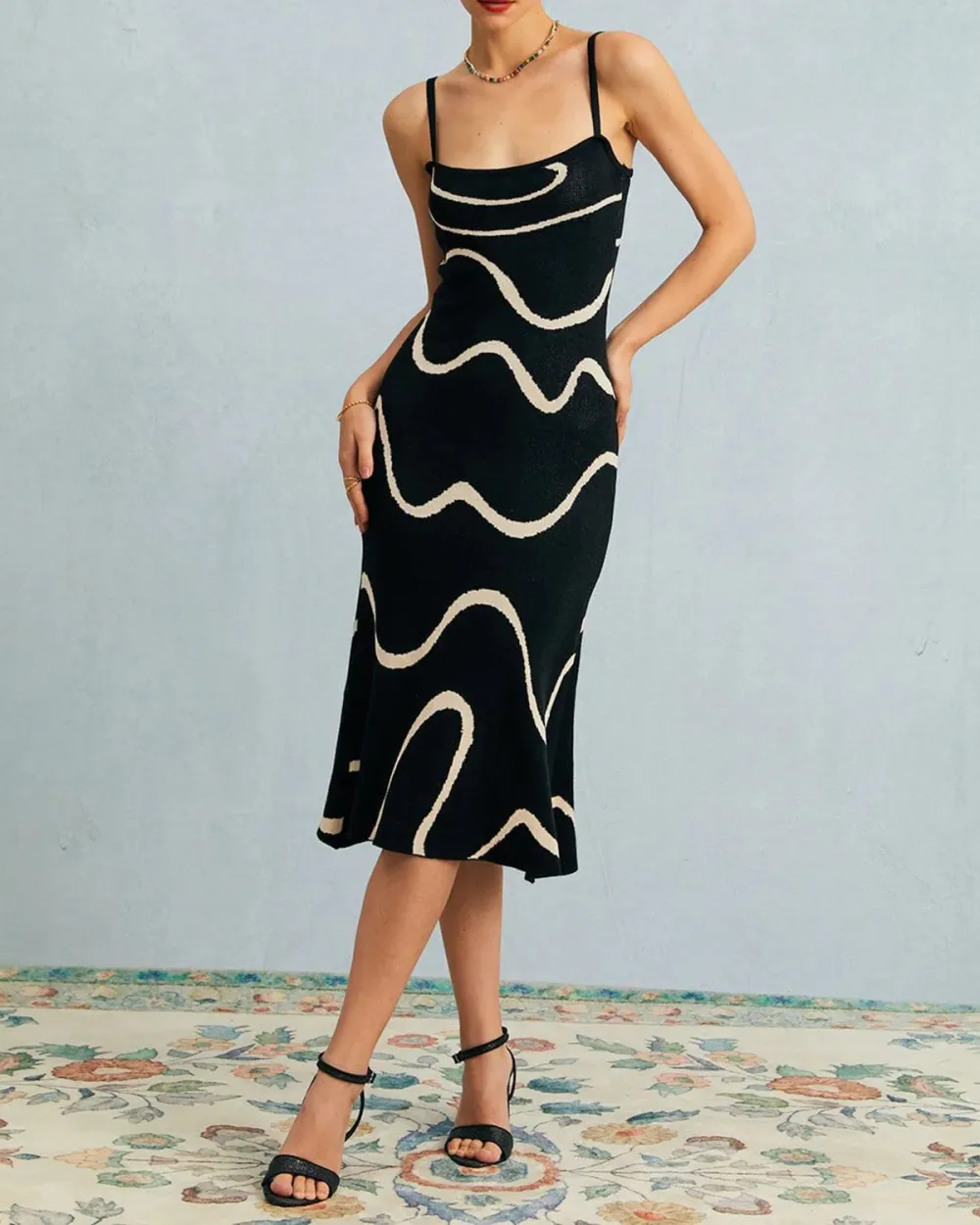 Slim Fit Black And White Dress