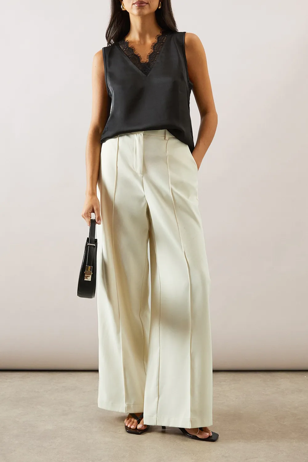 Elegant V-Neck Loose Casual Lace Vest