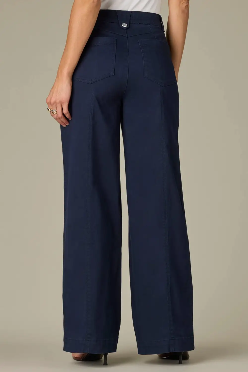  V-yoke Spade Pocket Petite Wide Leg Pants