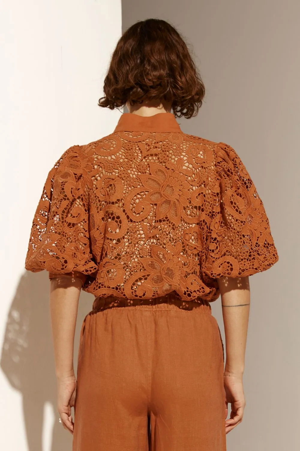 presence top - toffee lace