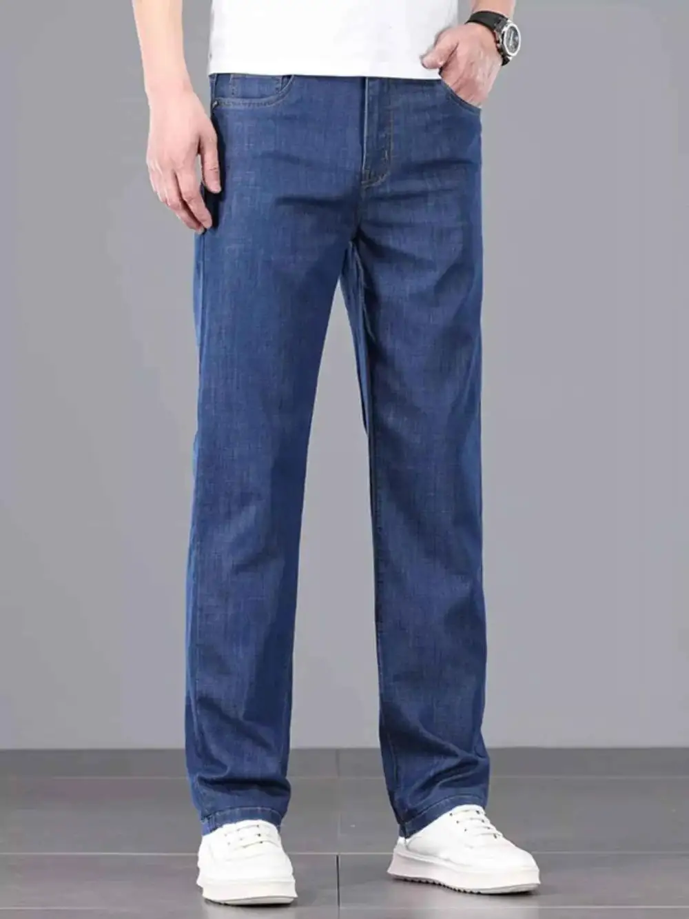 Wash Straight Leg Comfort Jeans