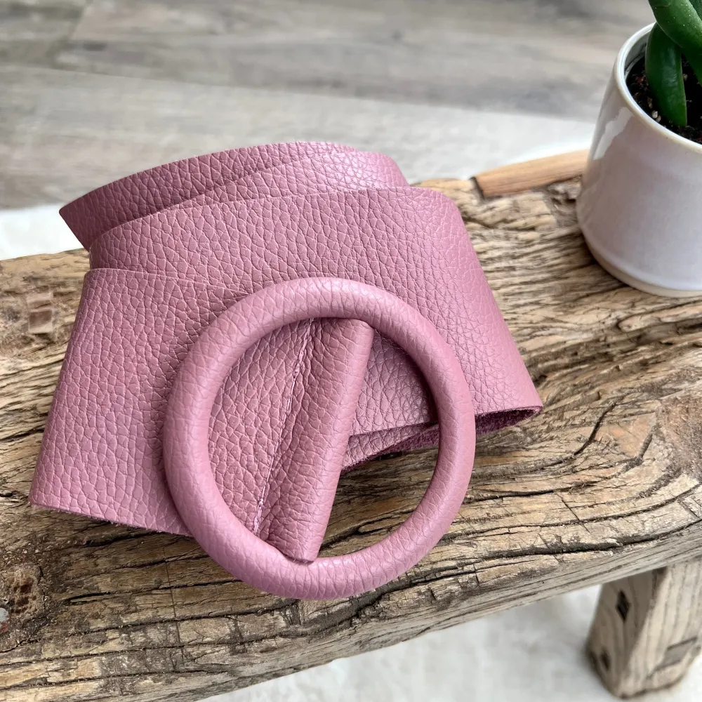 Leather Circle Buckle Belt