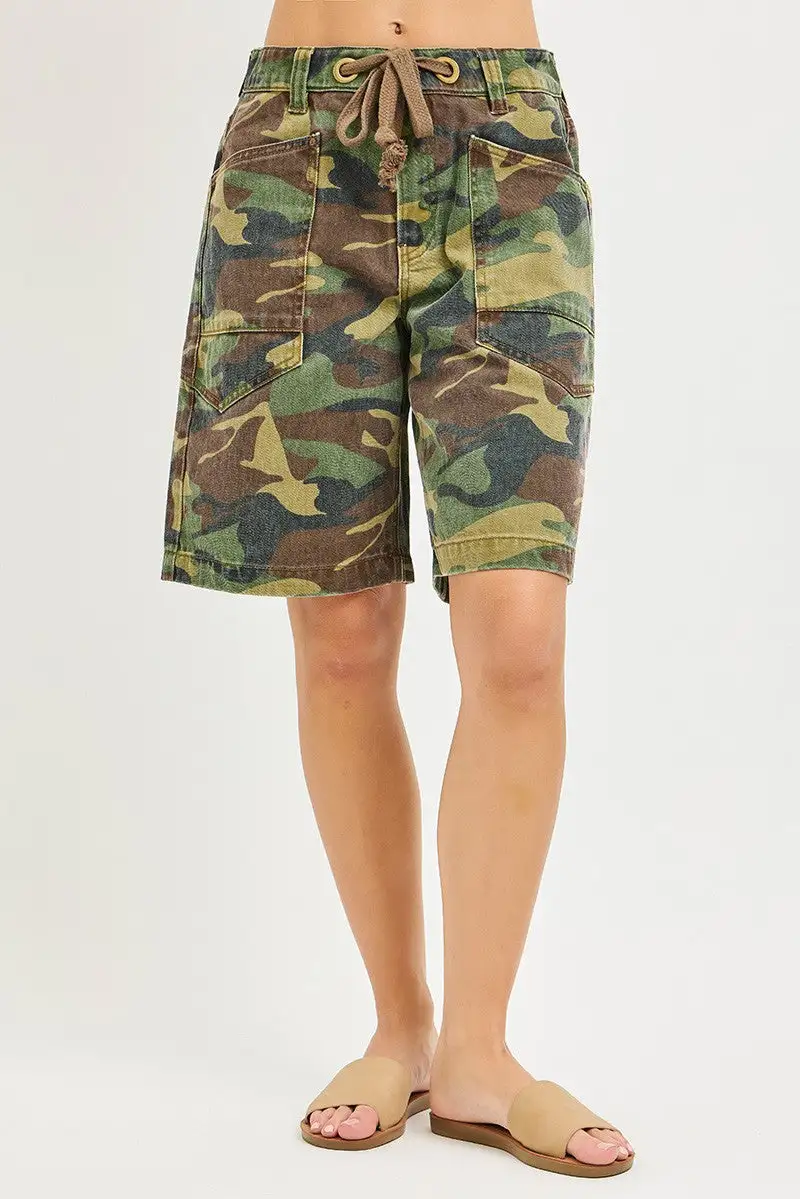 Camo Print Slouchy Casual Shorts