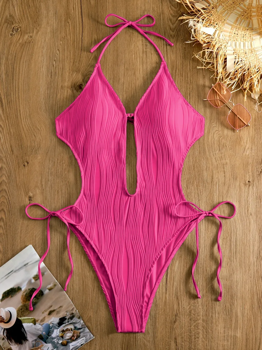 Women’s Sleek Beach Backless Hollow Halter Neck One-Piece Swimsuit