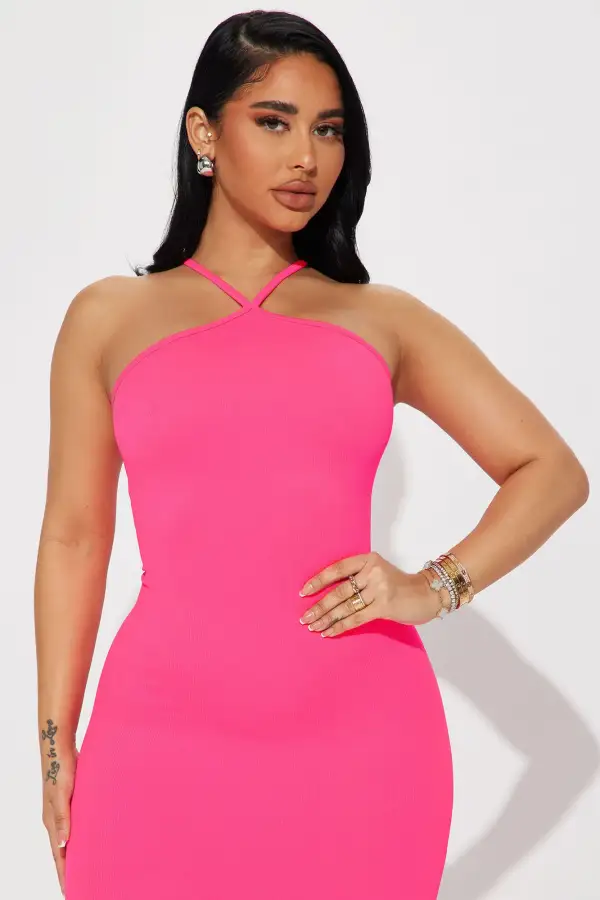 North Vibe Ribbed Midi Dress - Hot Pink