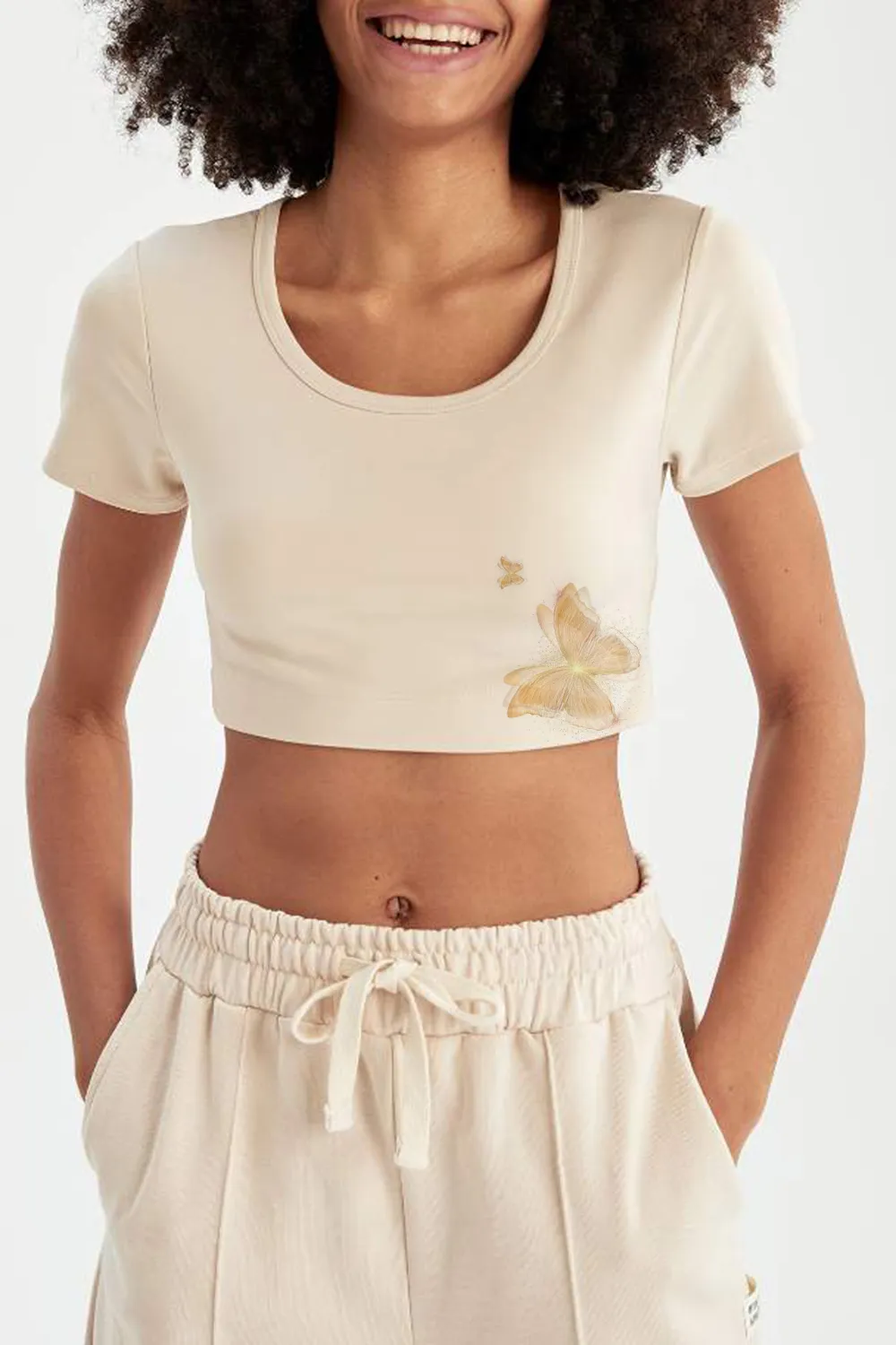 Crew Neck Short Sleeve Crop T-Shirt