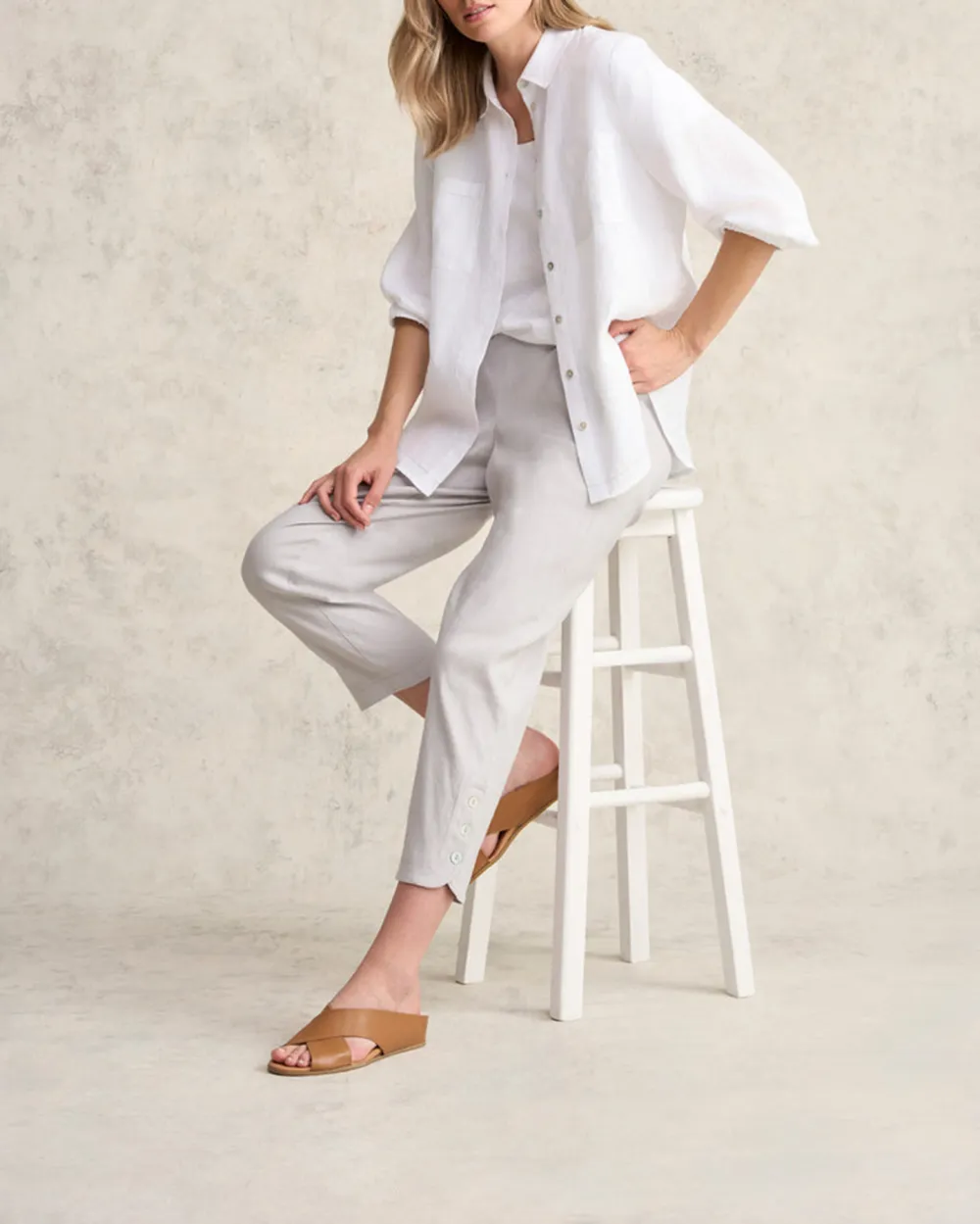 Curved Hem Linen Pant - Light Grey