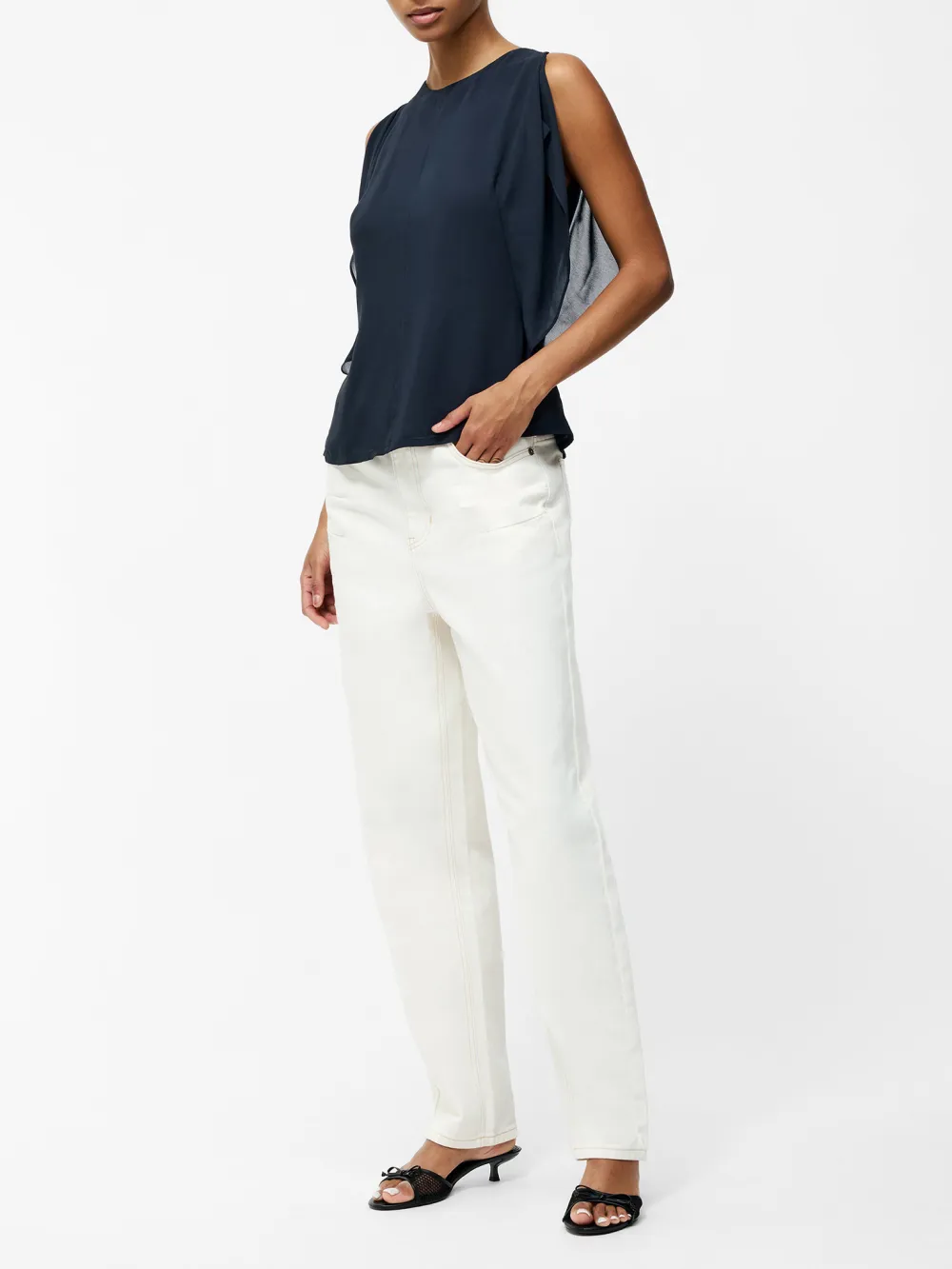 Elegant Solid Color Sleeveless Round Neck Top