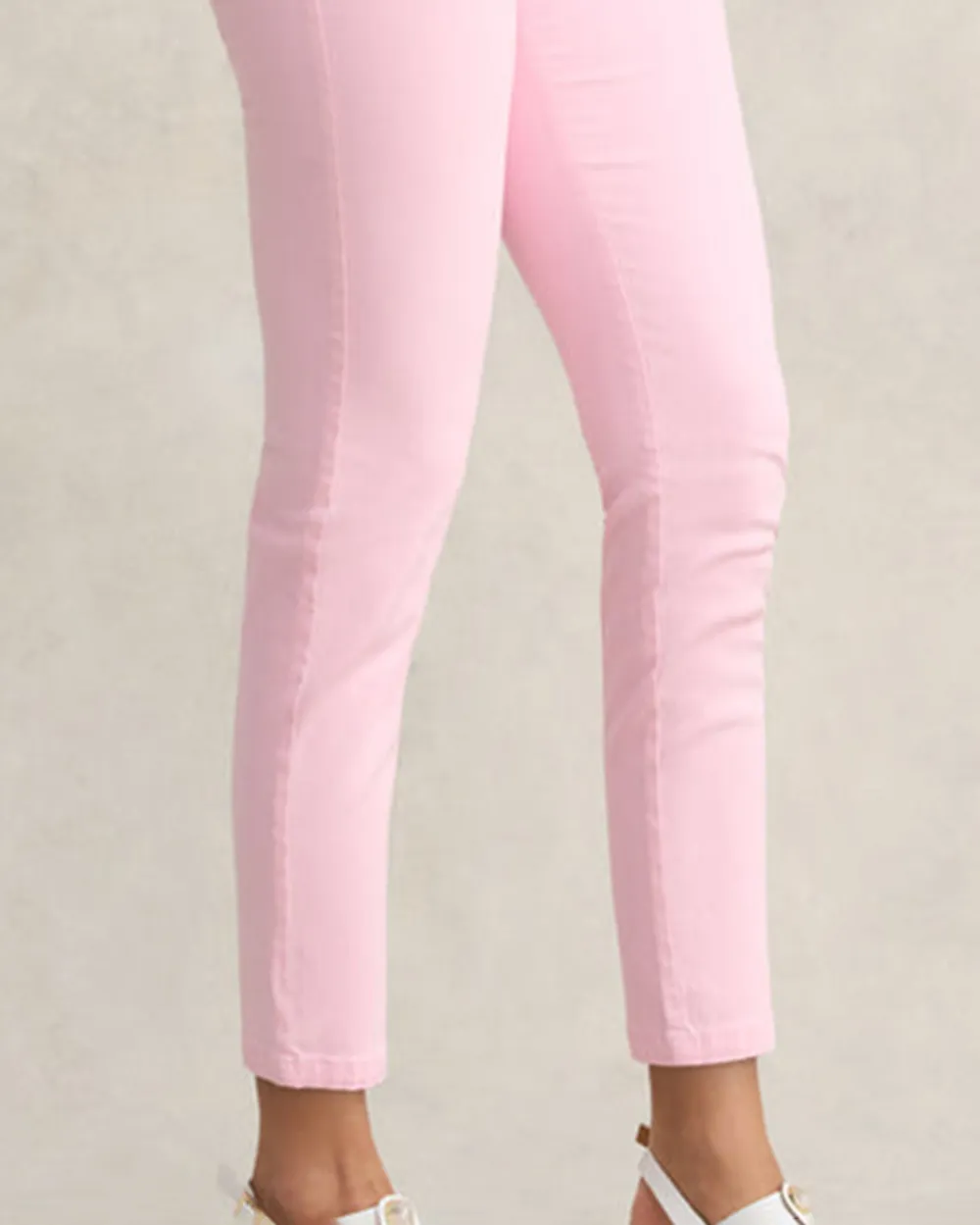Pink Skinny Pants For Sweet Casual Style
